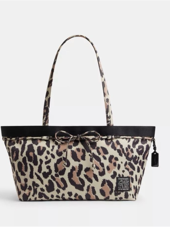 Coach Handbags - 🤎🖤 Coach NWT Coachtopia Leopard Print Loop East/West Bow Tote Bag